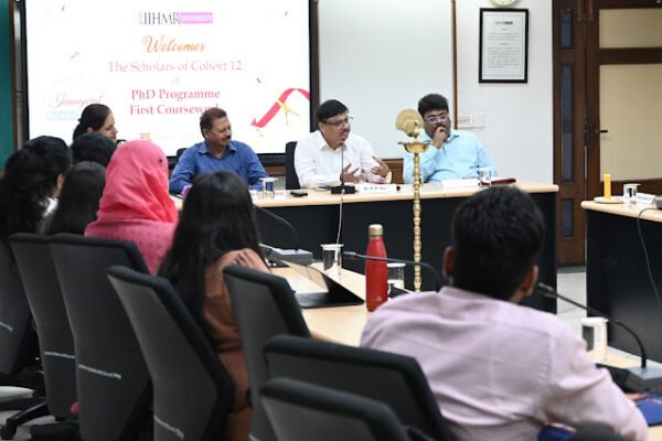 महिलाओं की बढ़ती भागीदारी: आईआईएचएमआर  यूनिवर्सिटी के पीएचडी बैच में 30% से ज्यादा महिला रिसर्चर