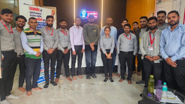 फार्मासिस्ट की नौकरी से मालिकाना सोच तक – SOS जनहित मेडिकल का अगला कदम